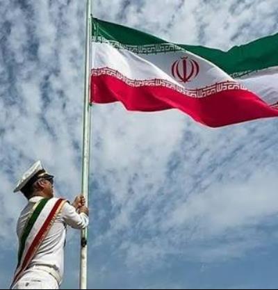 یکم مهر روز پرچم گرامی‌باد